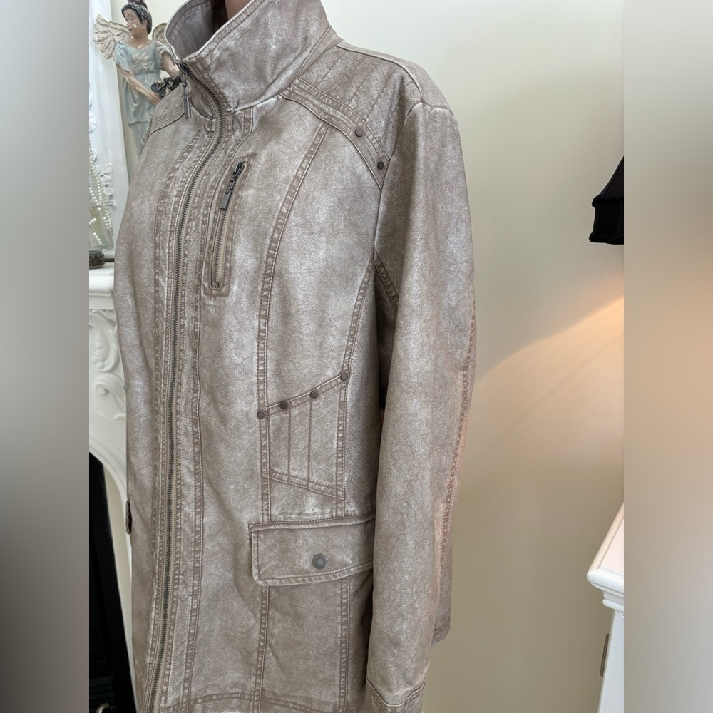 Elegant PU Tan Utility Jacket for Women - Picture 4 of 11